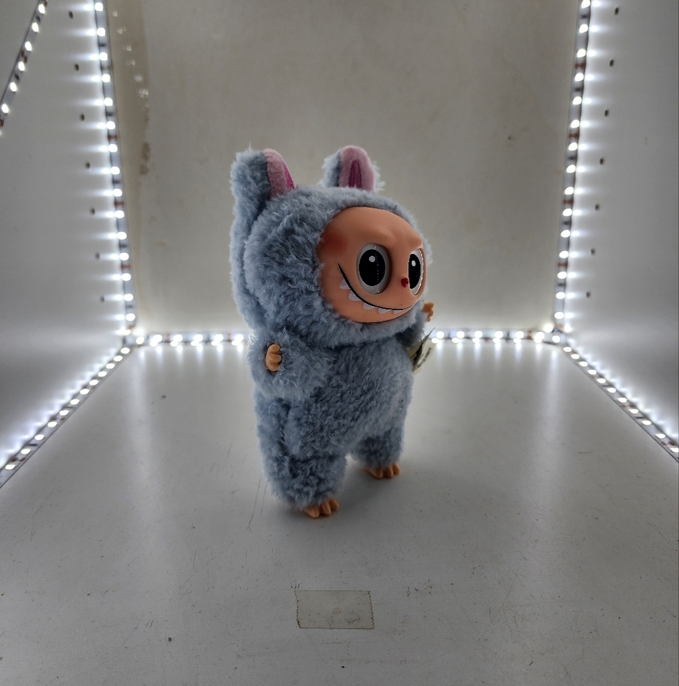 Labubu The Monsters Exciting Macaron Sea Salt Coconut | Vinyl Plush Pendant - Picture 9 of 16